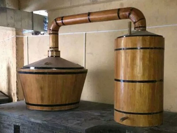 小型酿酒设备,曲阜圣达机械